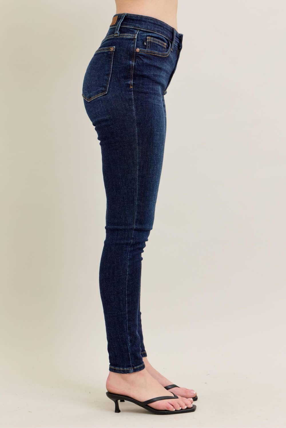 CORE HI-WAIST SKINNY W/ HANDSANDING