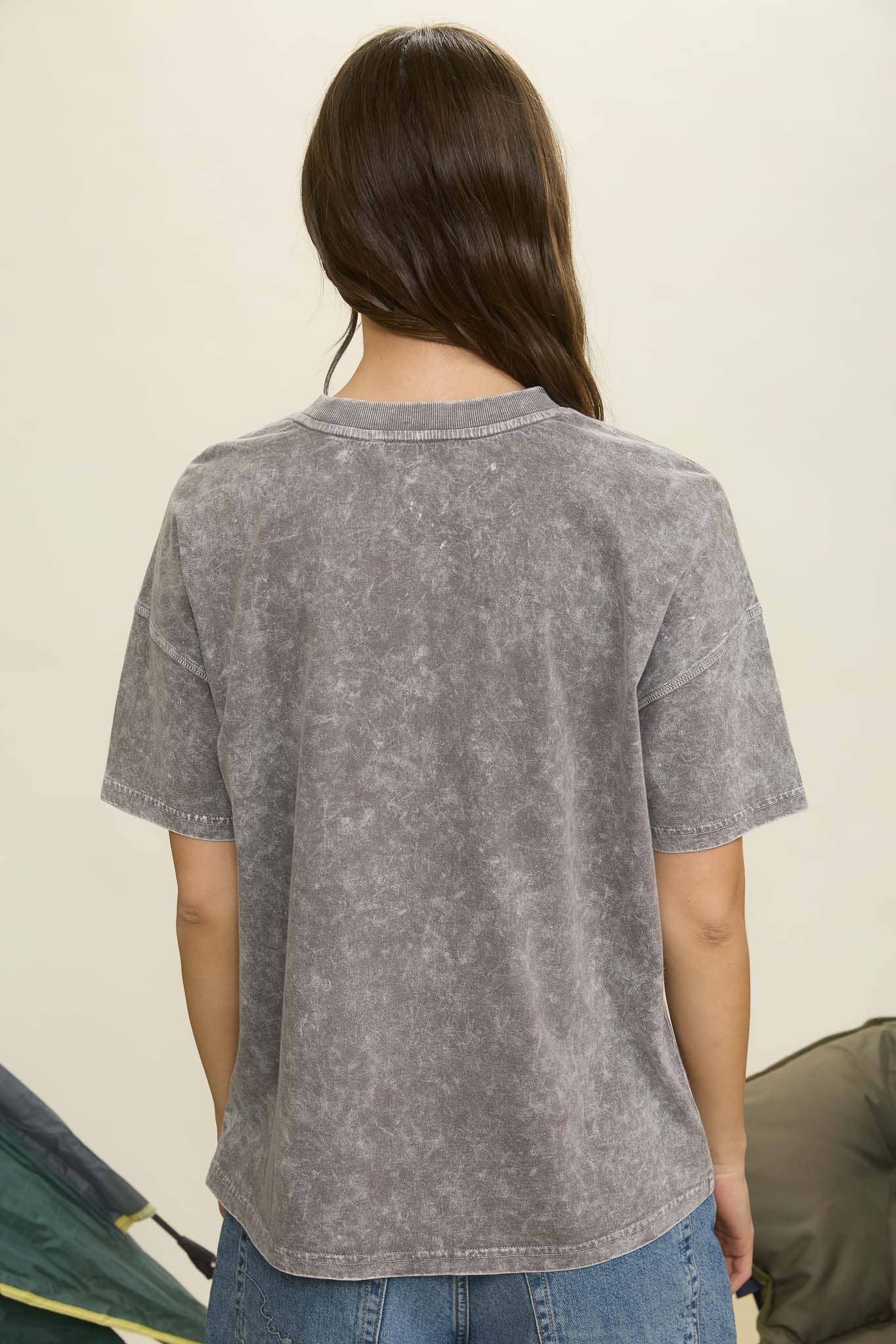 WASHED GOOD VIBES EMBROIDERY SHORT SLEEVE KNIT TOP