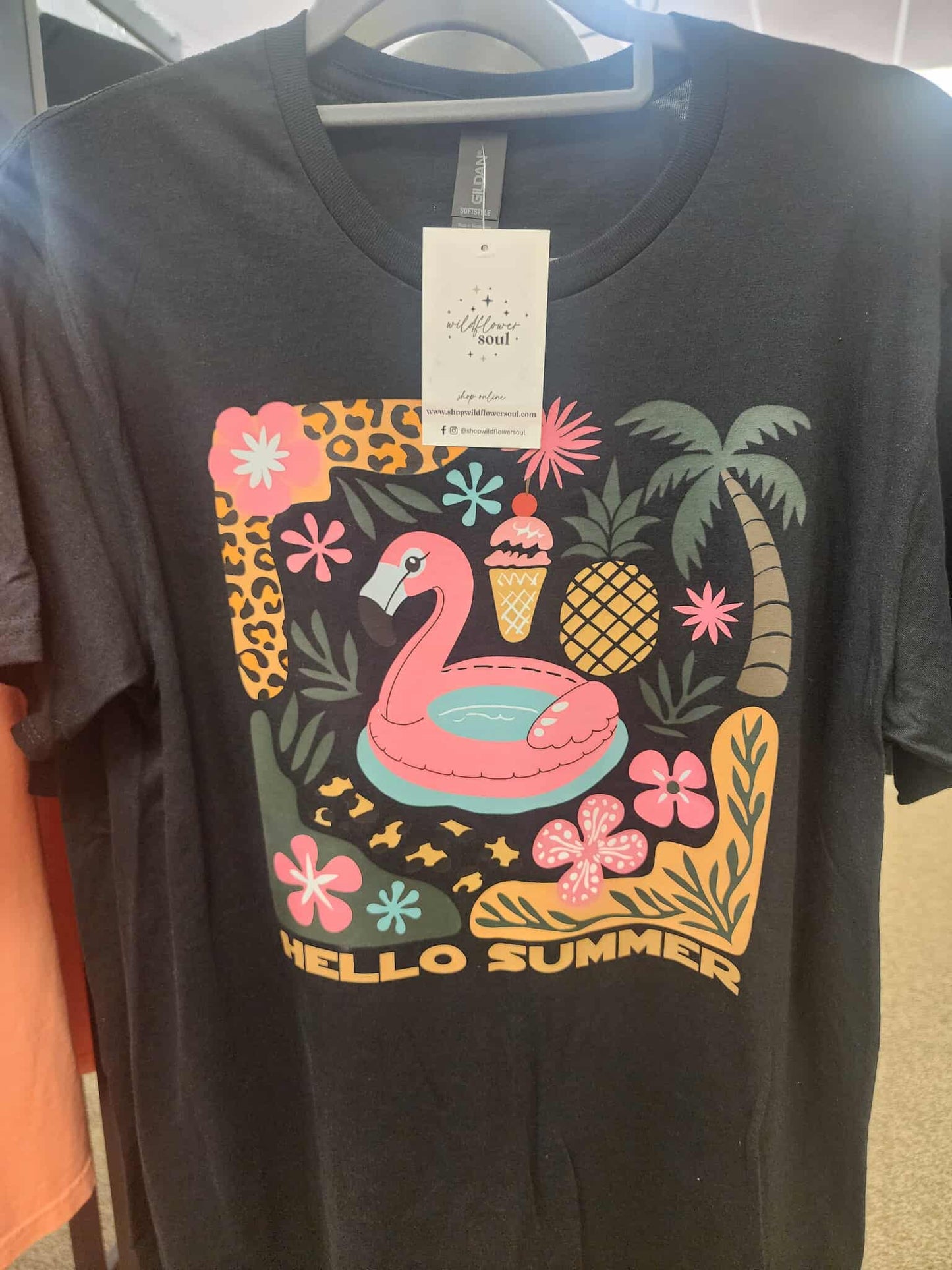 Hello Summer Graphic Tee