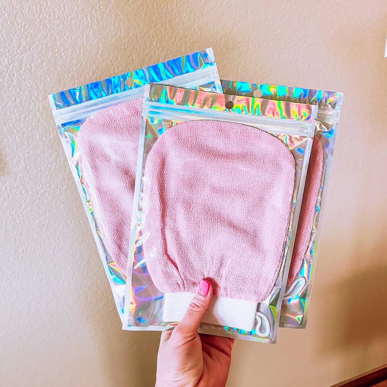 Glow Buff Exfoliating Mitt