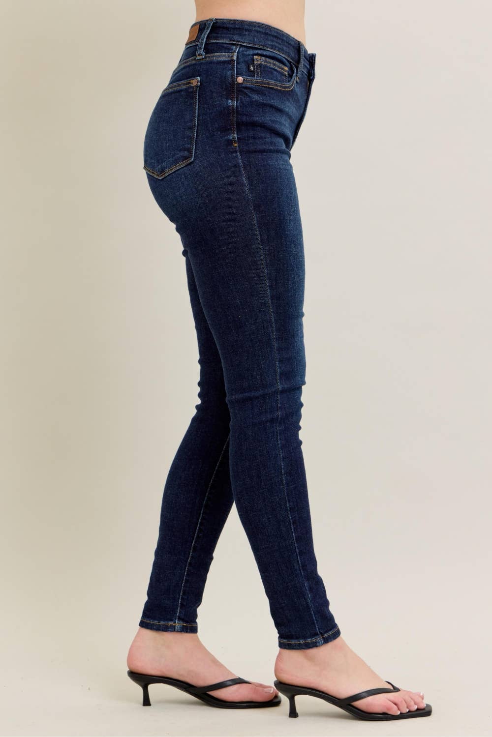 CORE HI-WAIST SKINNY W/ HANDSANDING