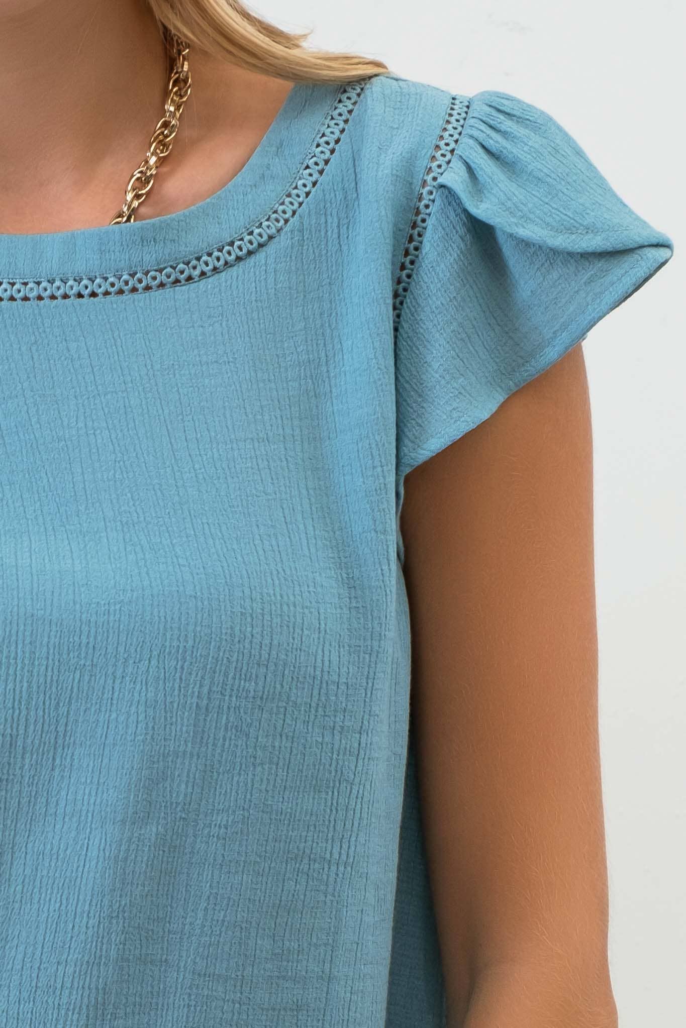 TULIP SLEEVE BACK BUTTON BLOUSE
