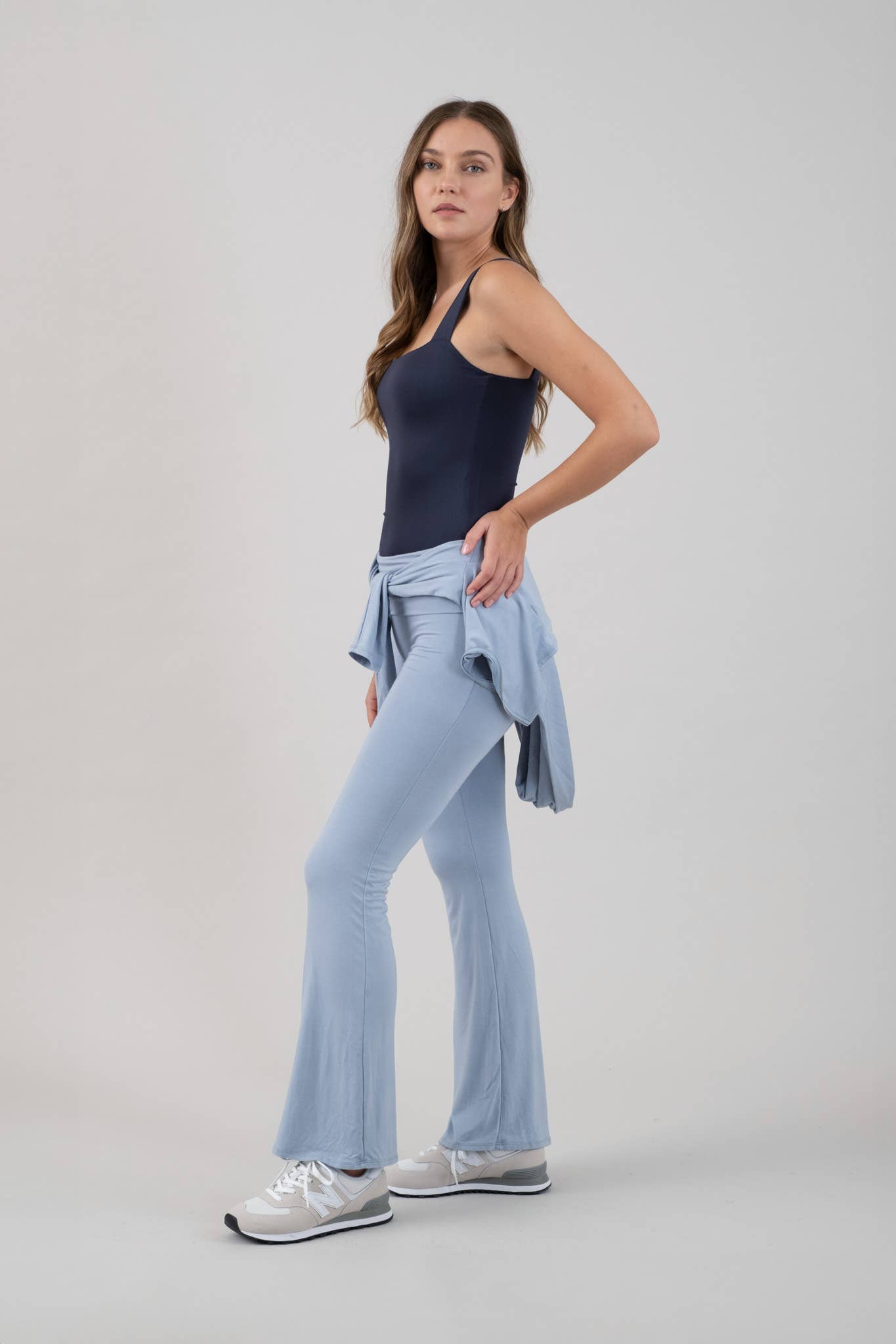 REVERSIBLE SQUARE NECK SEAMLESS CAMI