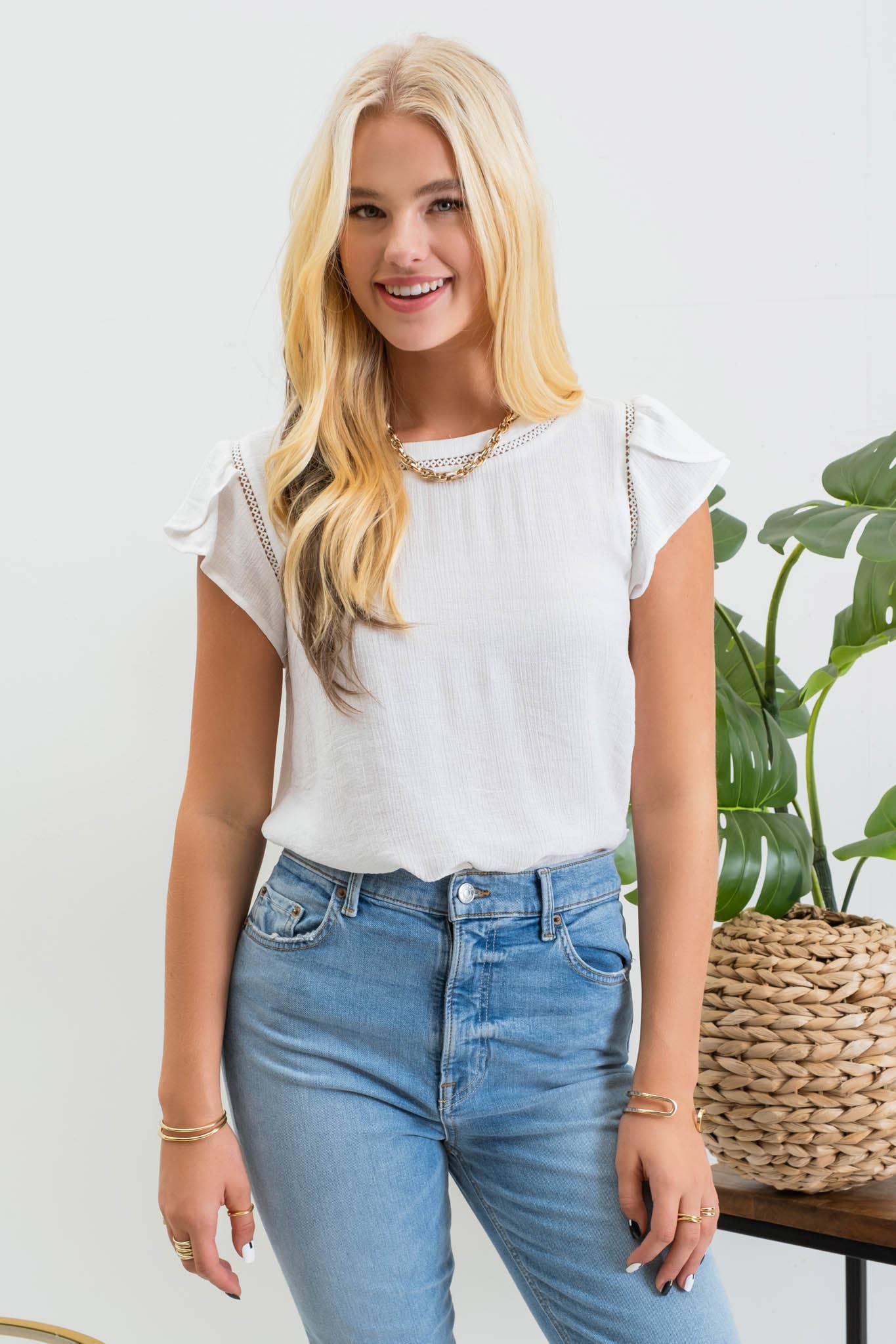 TULIP SLEEVE BACK BUTTON BLOUSE
