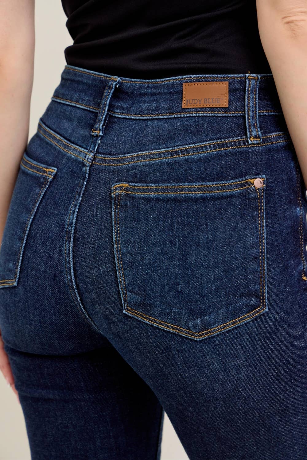 CORE HI-WAIST SKINNY W/ HANDSANDING