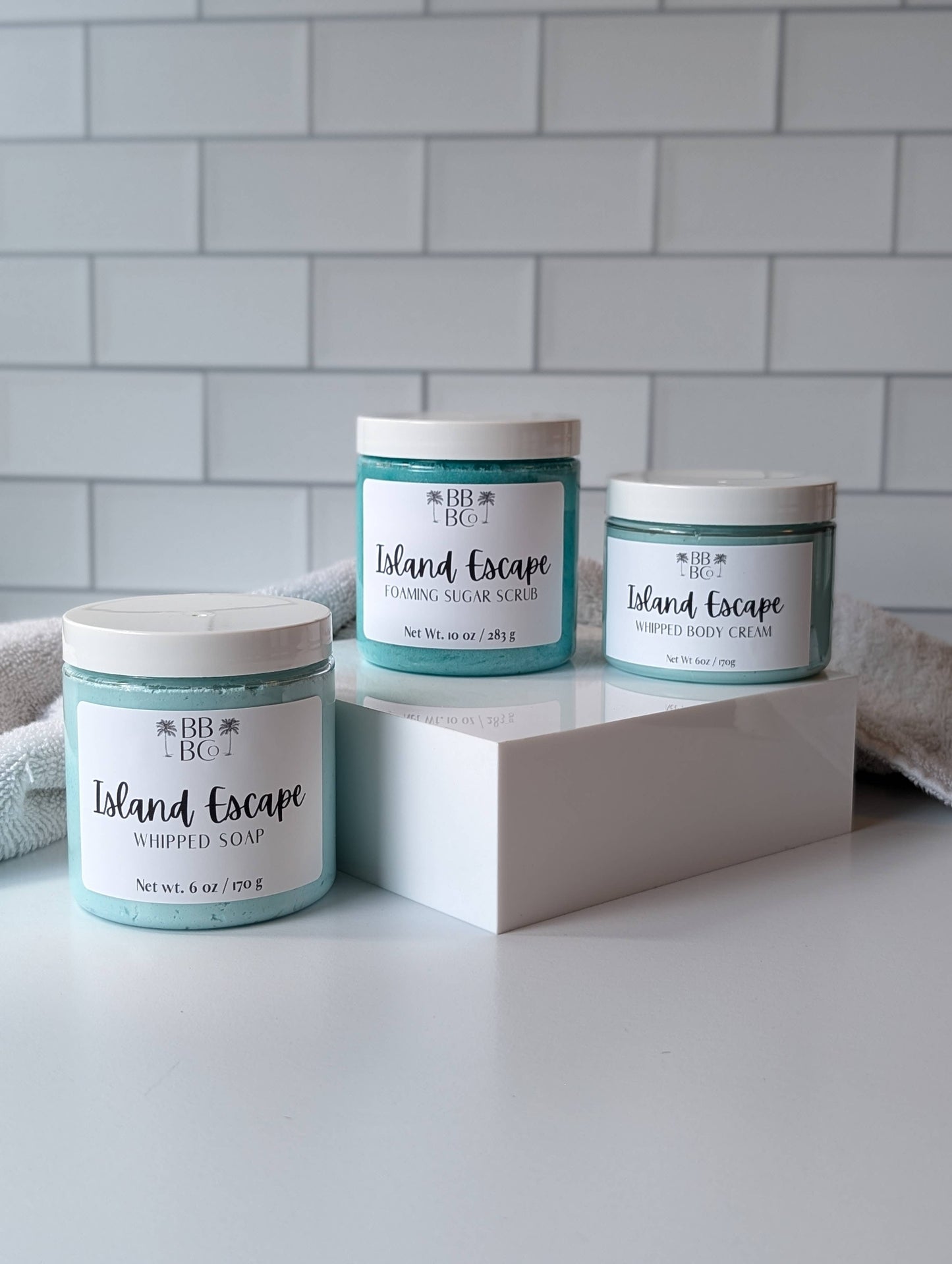 Island Escape Foaming Sugar Scrub