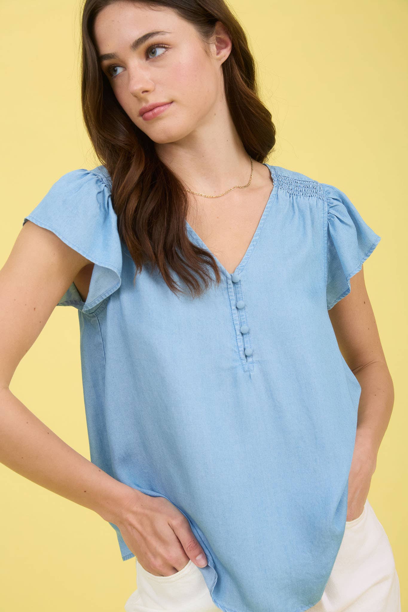 V NECK HALF BUTTON RUFFLE SLEEVE CHAMBRAY TOP