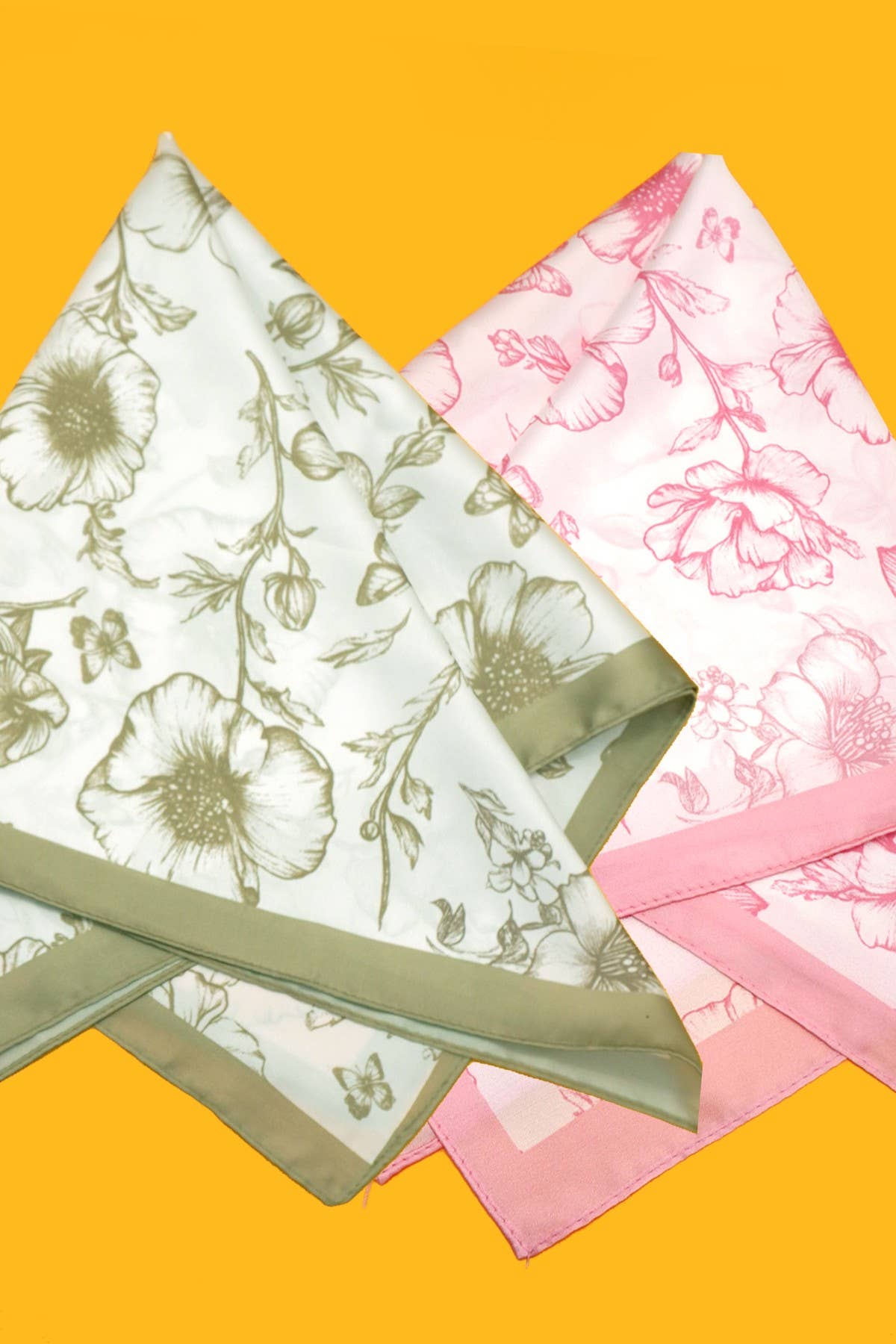 PETITE FLOWER PRINT SILKY FEELING BANDANA SCARF | PINK