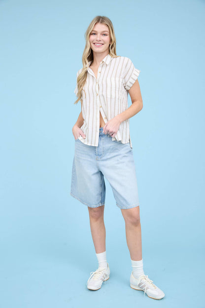 STRIPE COLLARED SHORT SLEEVE BUTTON DOWN SHIRT