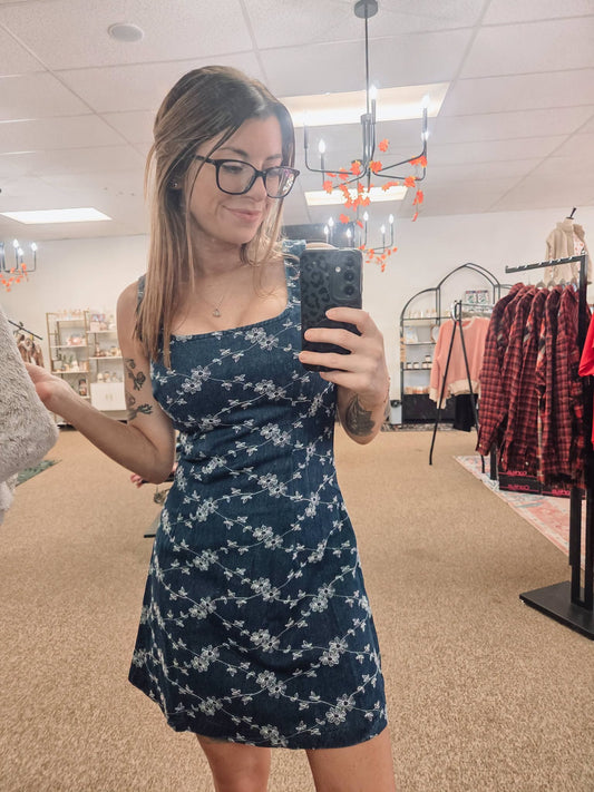 Blu Pepper - Floral Embroidery Denim Mini Dress