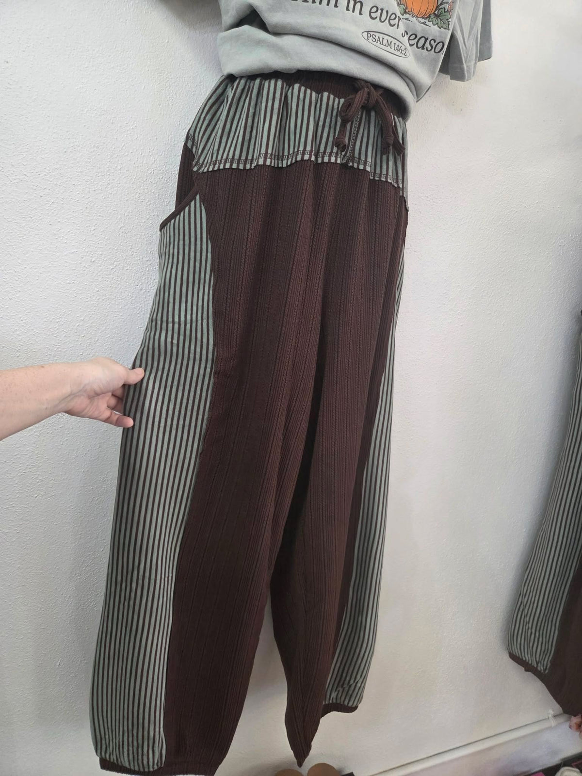 New Me - Contrast Striped Panel Drawstring Joggers - Brown + Green