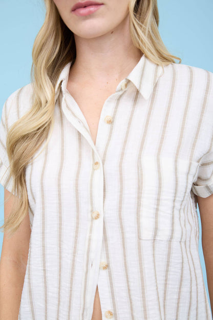 STRIPE COLLARED SHORT SLEEVE BUTTON DOWN SHIRT