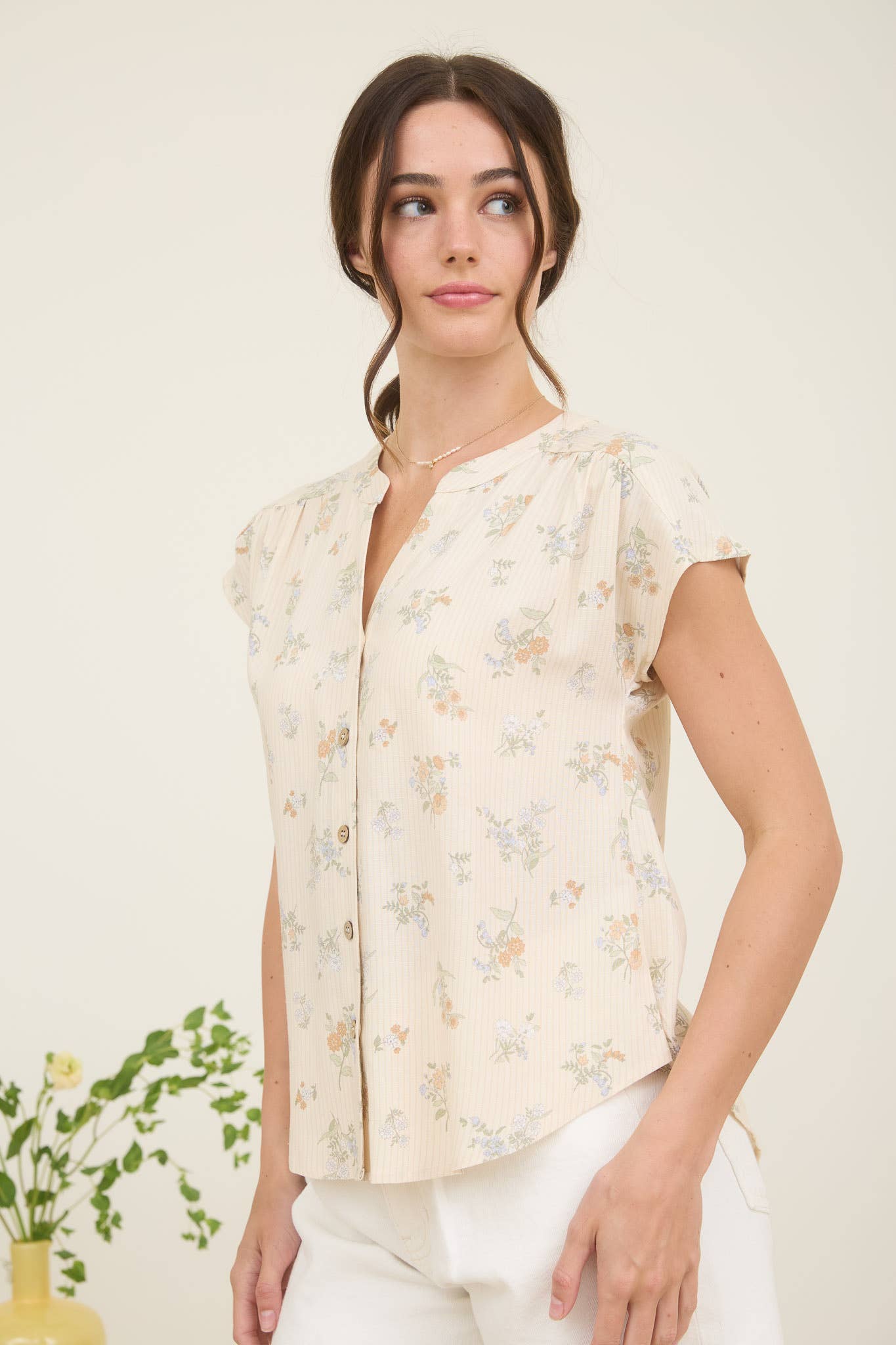 STRIPE FLORAL SHORT SLEEVE BUTTON DOWN TOP