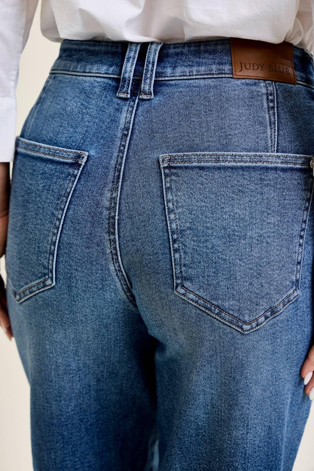 Judy Blue High Waisted Rigid Magic Barrel w/ Dart Detailing
