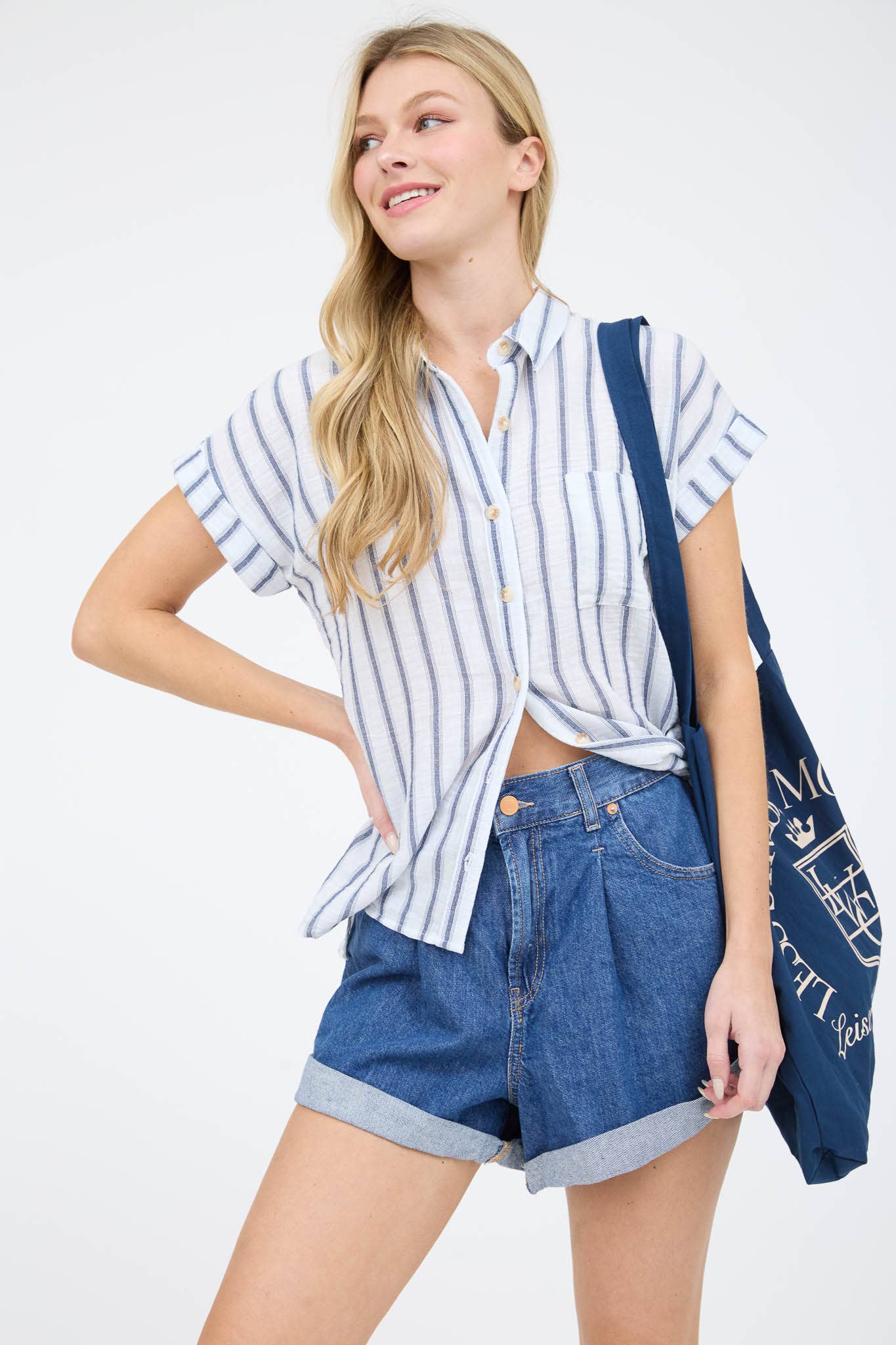 STRIPE COLLARED SHORT SLEEVE BUTTON DOWN SHIRT